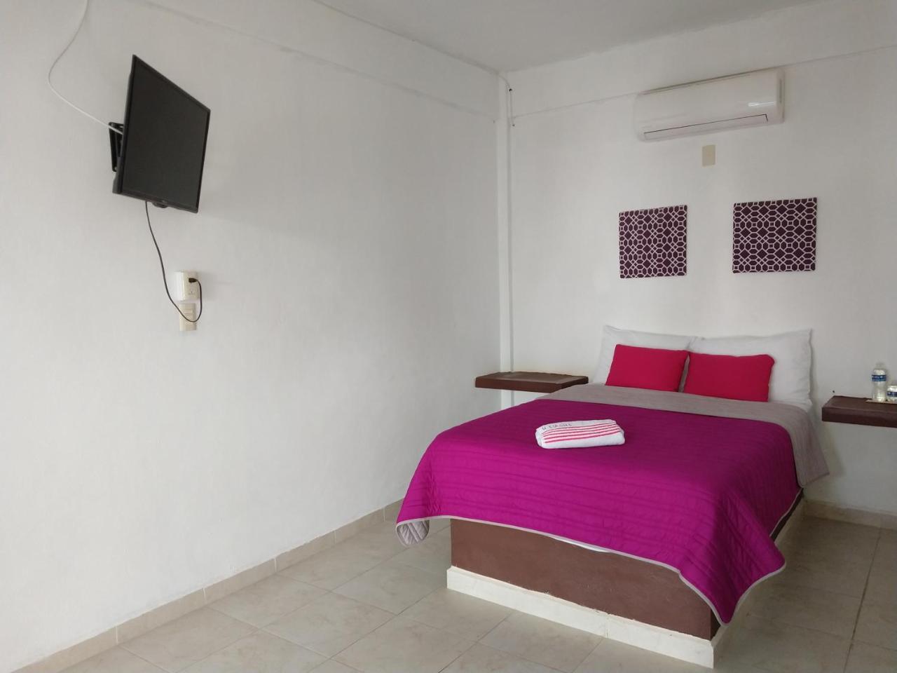 Hotel Espana Chetumal Kültér fotó