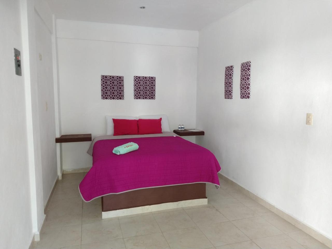 Hotel Espana Chetumal Kültér fotó